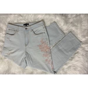 3/$15 Kendall & Kylie blue/white high waisted boyfriend jeans